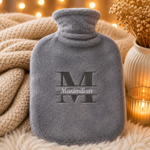 Wärmflaschenbezug mit Monogramm bestickt